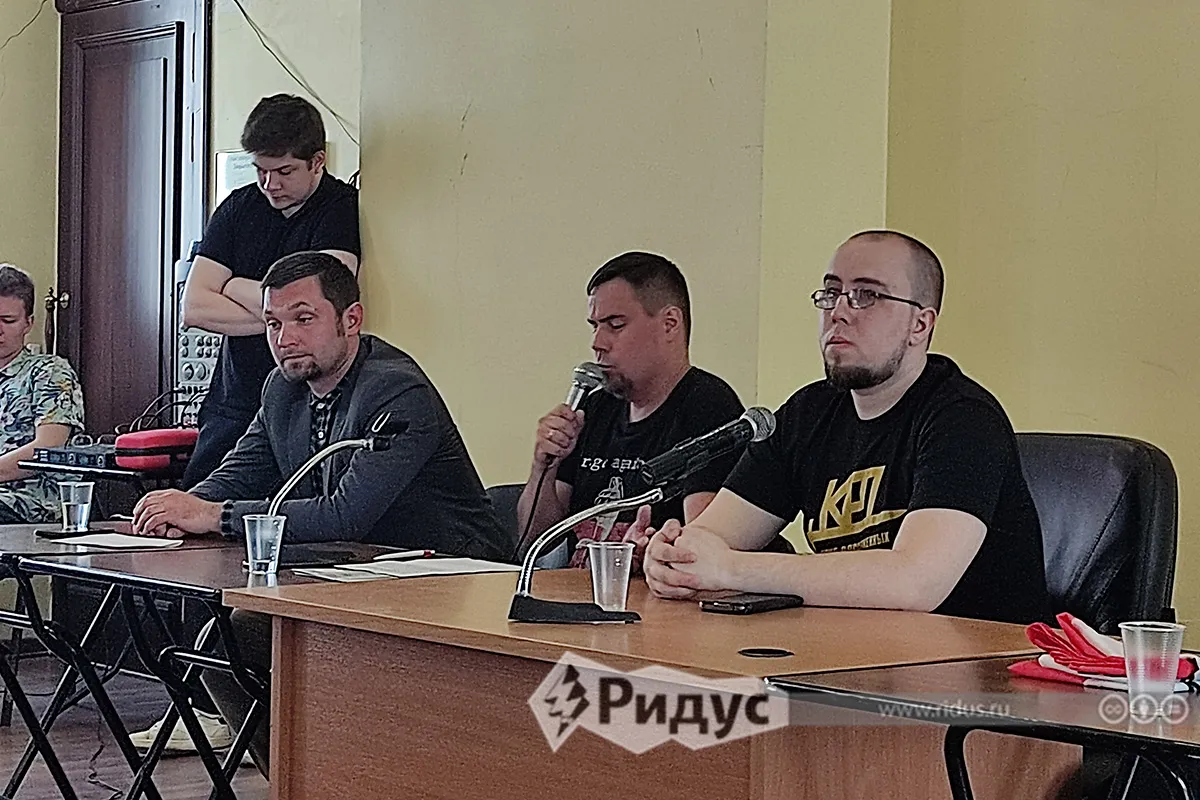 Говорит Андрей Дмитриев 