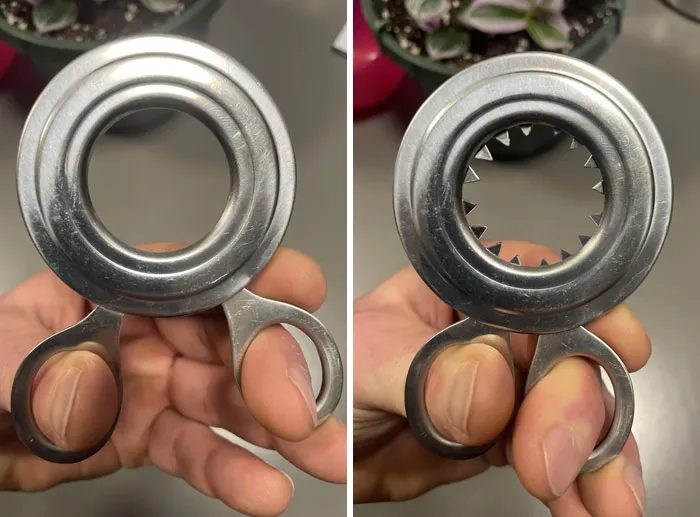 «Нашла это на кухне у бабушки и дедушки. Что это? Похоже на какое-то орудие пыток». Ответ: резак для яичной скорлупы. 