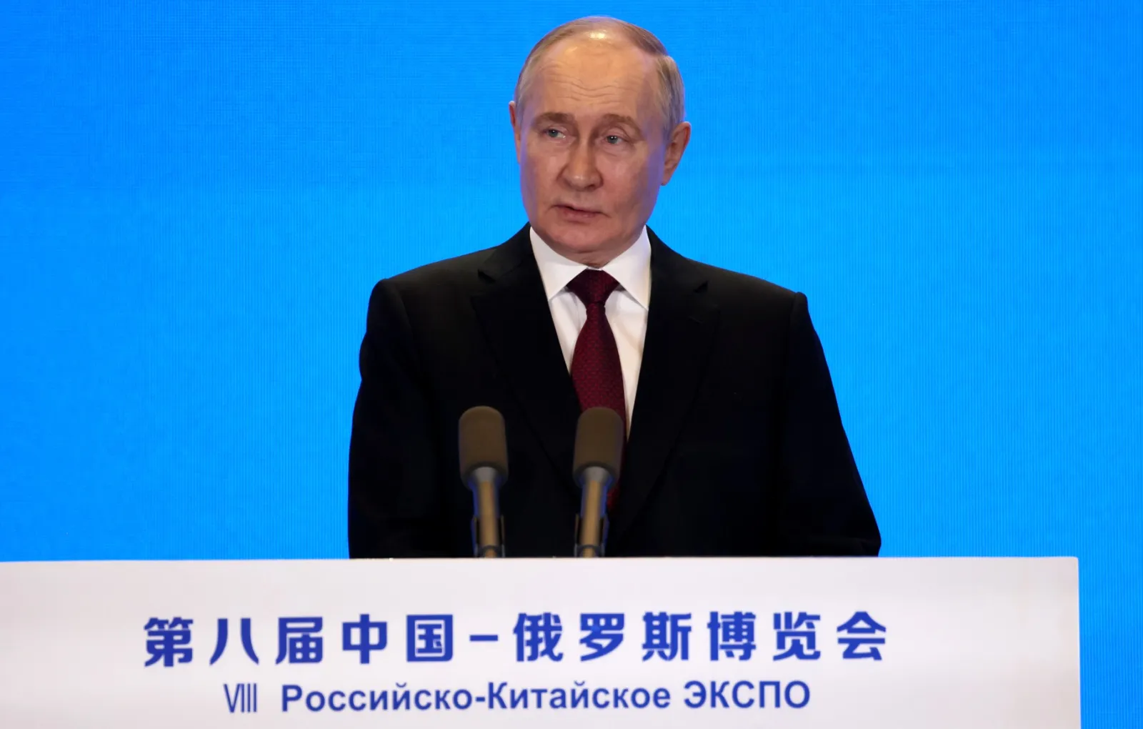 Путину понравилась идея разместить флаги России и Китая на Марсе