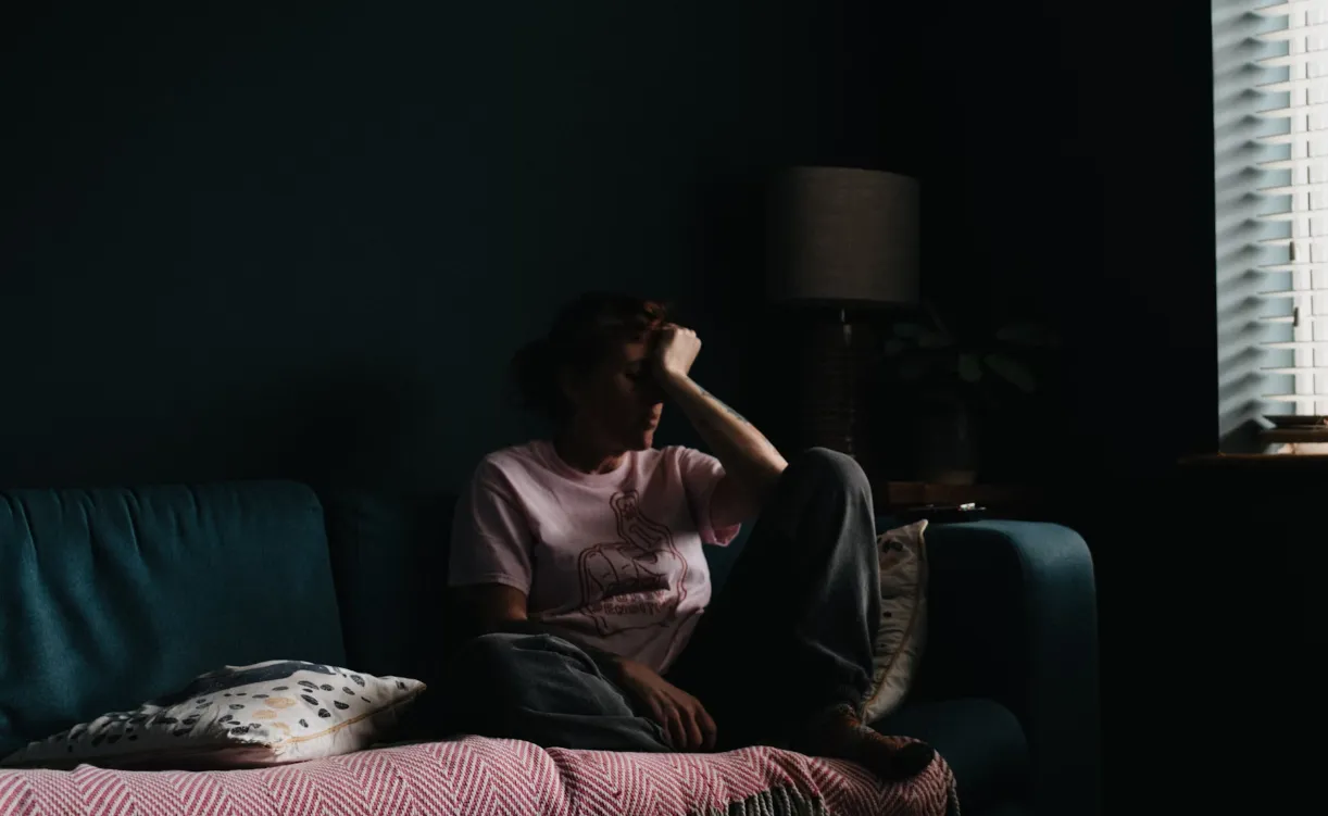 Тактильный голод может вызвать различные депрессивные состояния. 