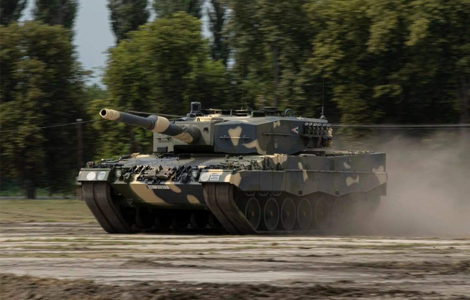 Современные немецкие танки. Леопард 2а4. Танк леопард 2а4. Leopard 2a5. Танк леопард 2a6 Финляндии.