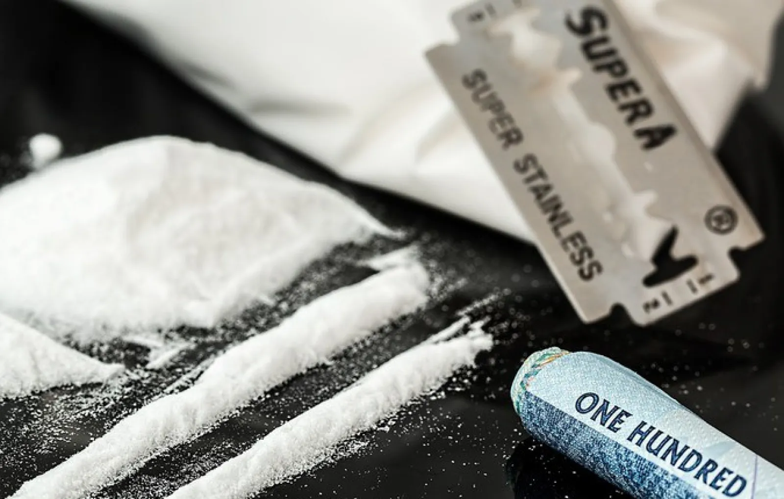 Житель Москвы пытался перевезти в животе 777 граммов кокаина из Венесуэлы