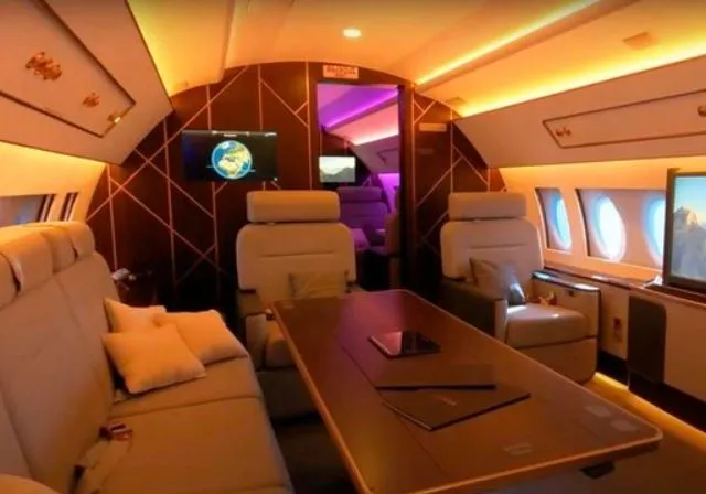 Интерьер  бизнес-джета Aurus Business Jet (ABJ) 