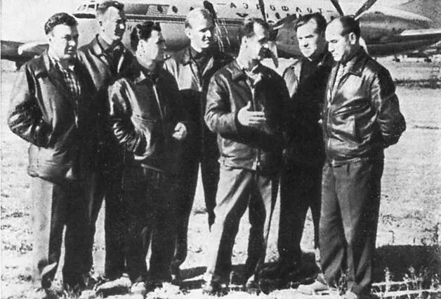 Среди коллег по испытательной работе 