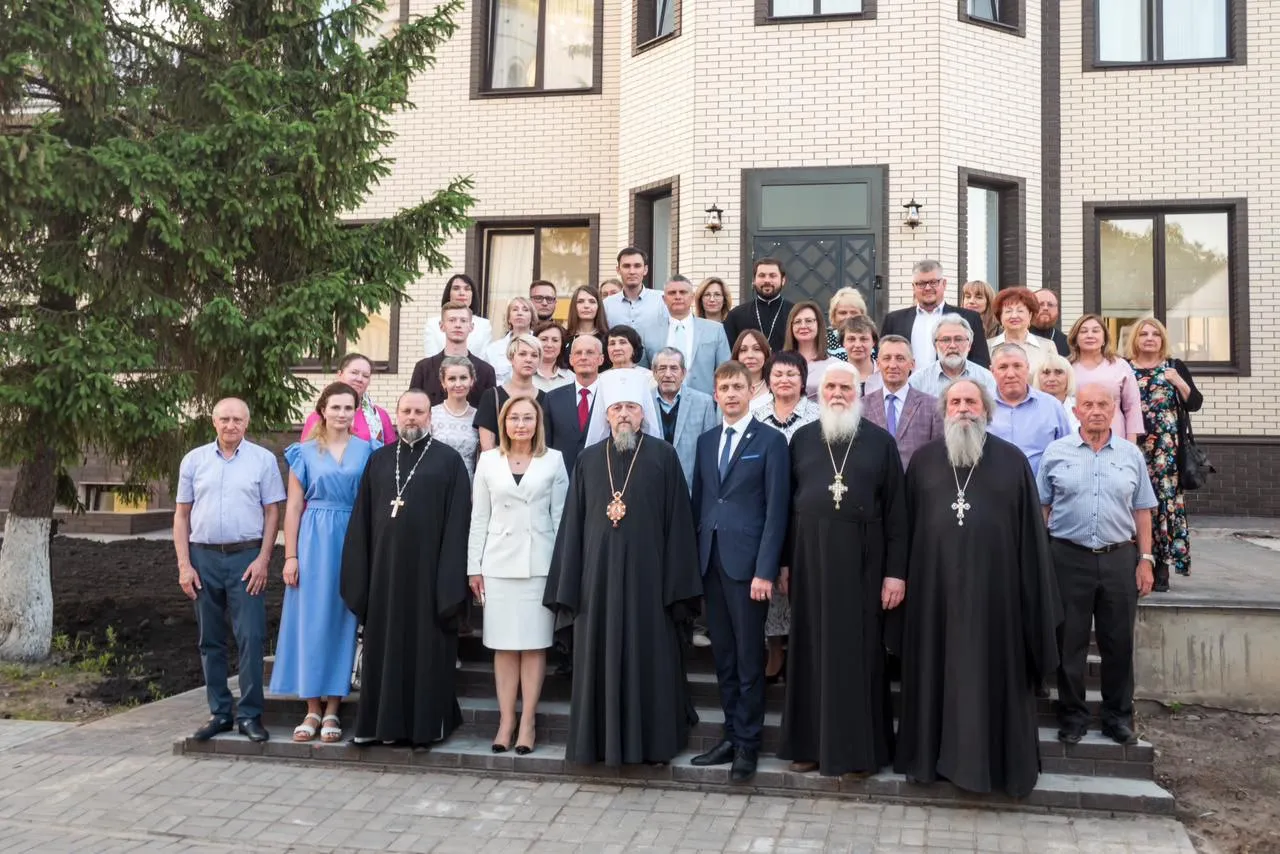 Андрей Згонников вместе с коллегами по общественной и волонтерской работе