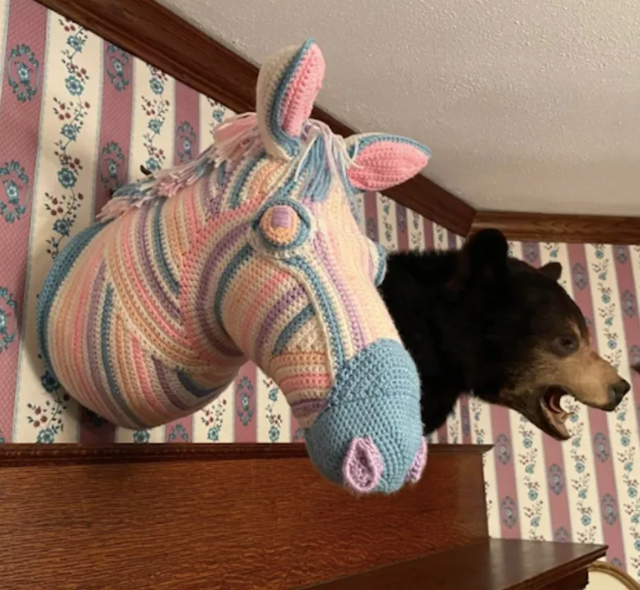 Вязаная голова намного лучше настоящей.