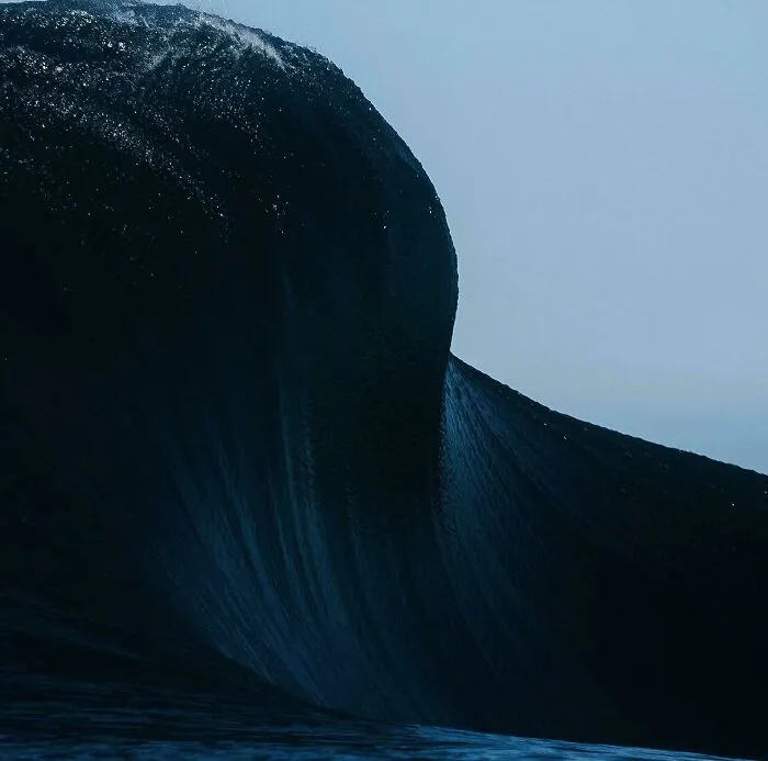 Гигантская волна. 