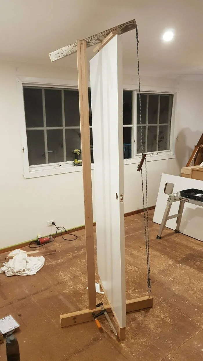 Рамка для покраски дверей.